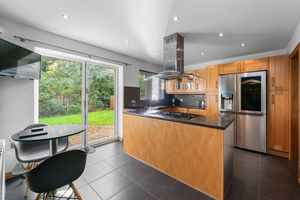 Photo 17- click for photo gallery